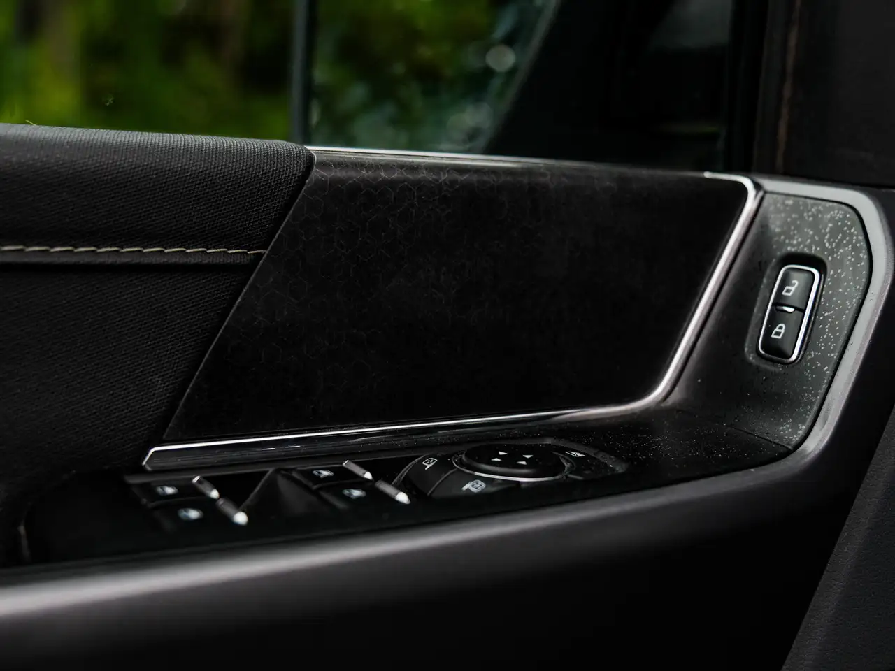 Ford F-150 - Image 24
