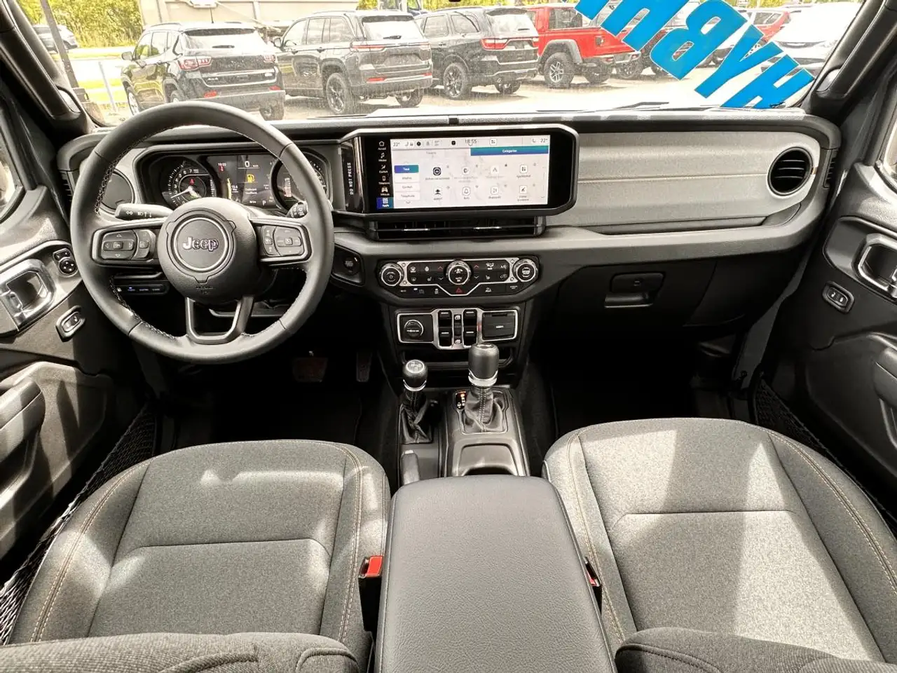 Jeep Wrangler - Image 11