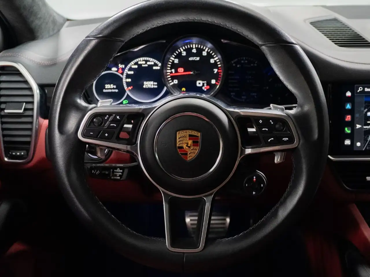 Porsche Cayenne - Image 24