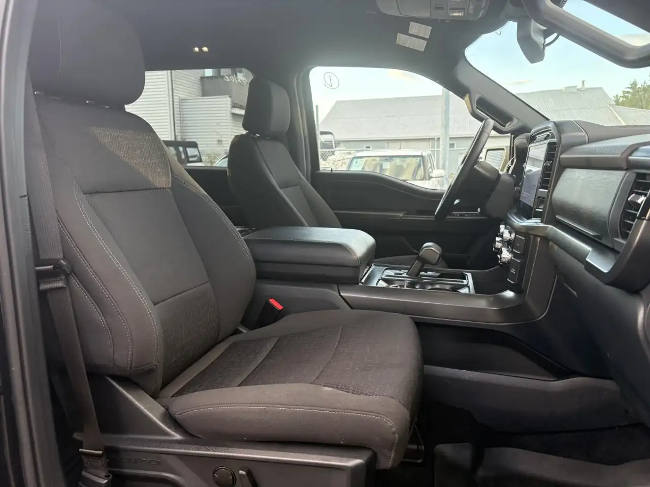 Ford F-150 - Image 13