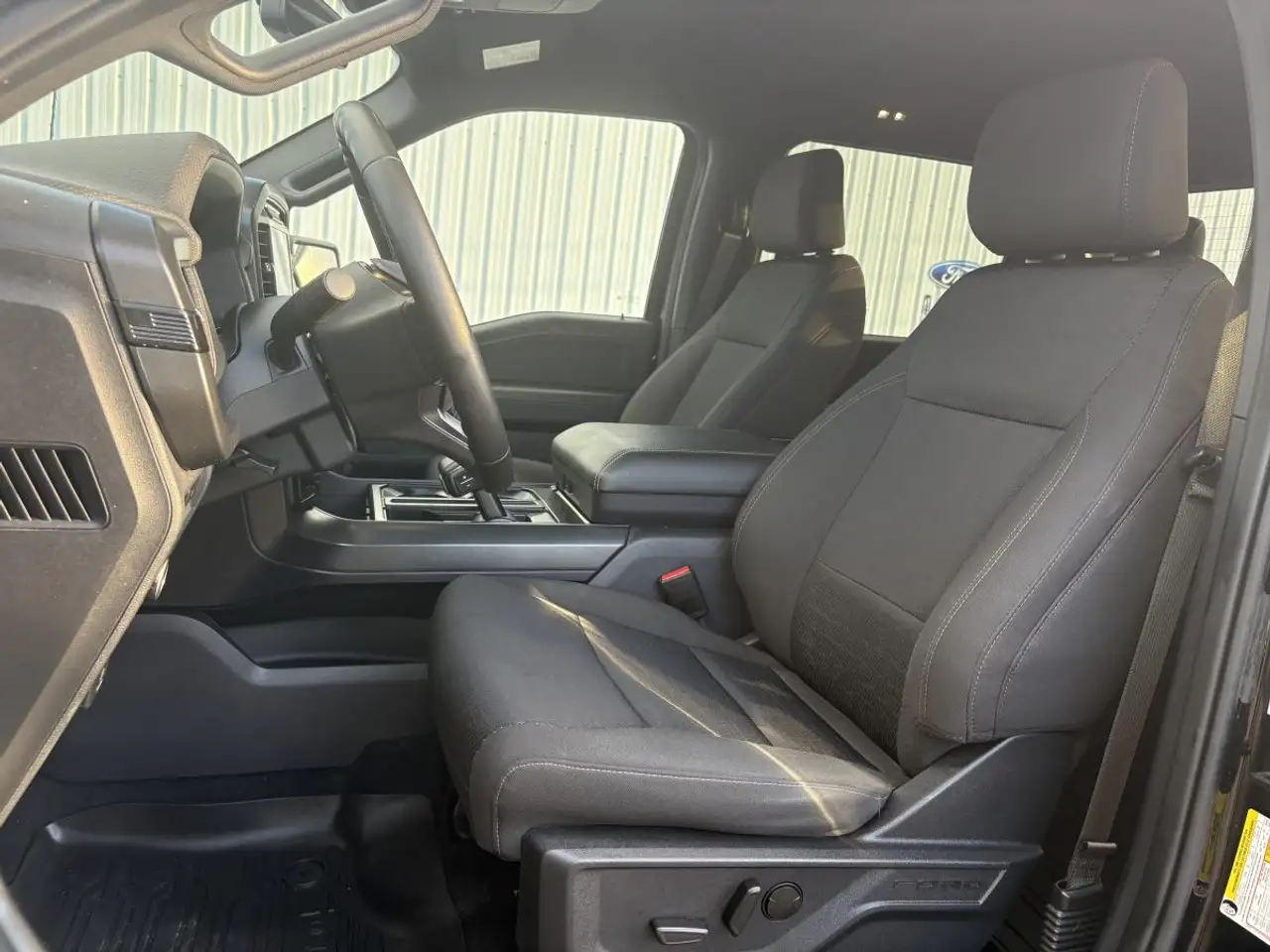 Ford F-150 - Image 11