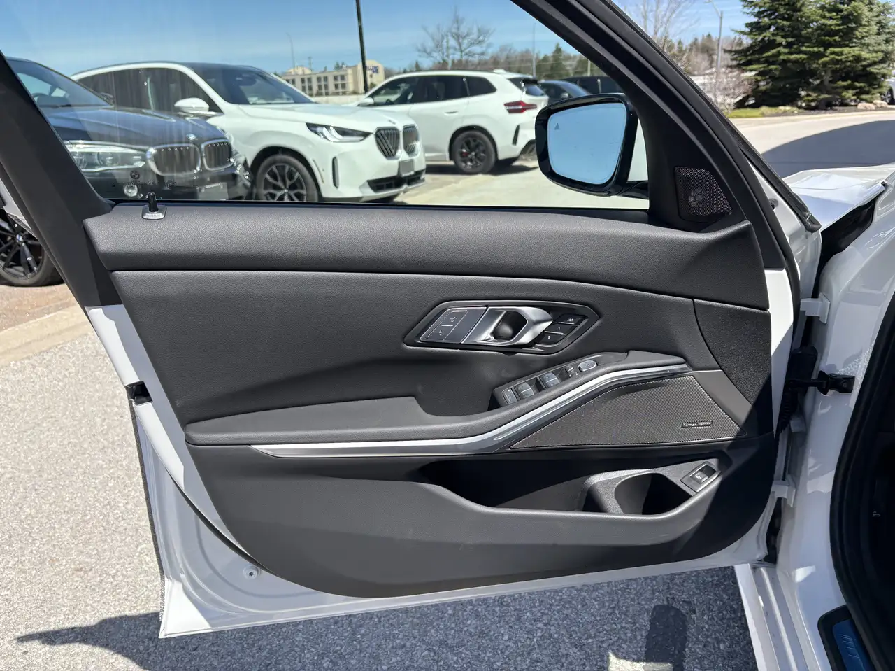 BMW 3 Series - Image 13