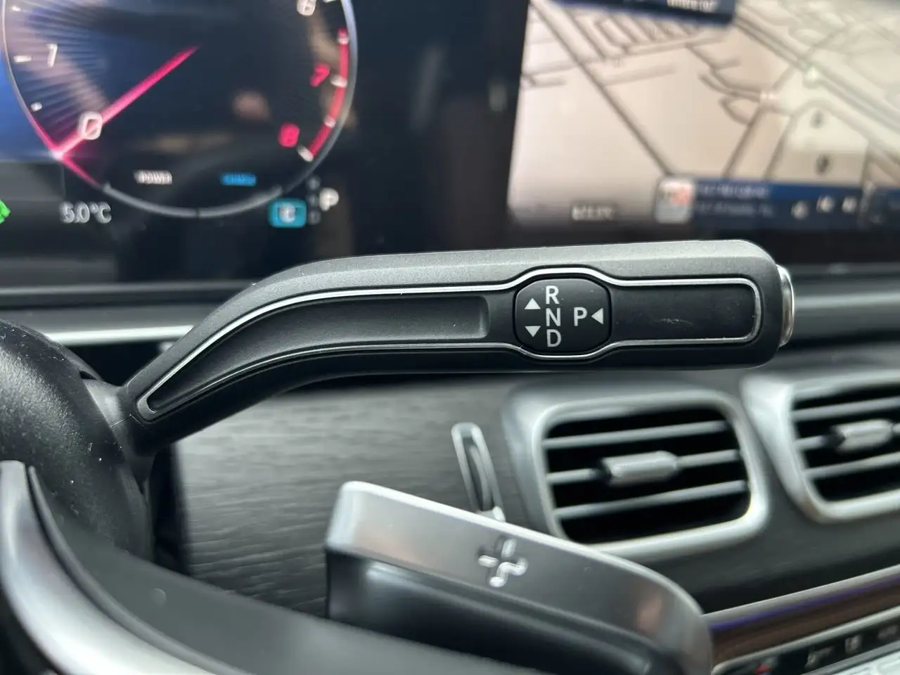 Mercedes-Benz GLE - Image 28