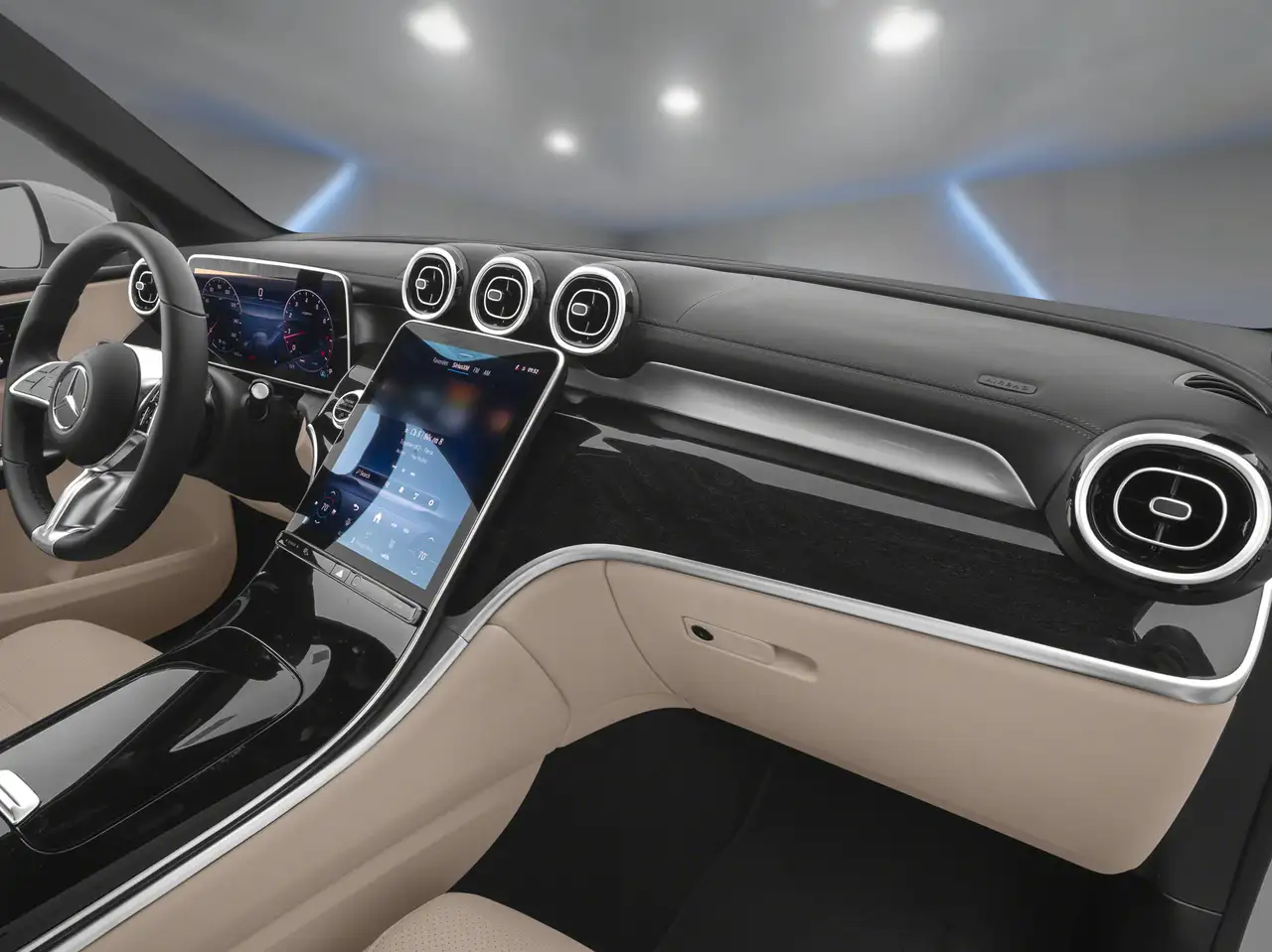 Mercedes-Benz GLC - Image 11