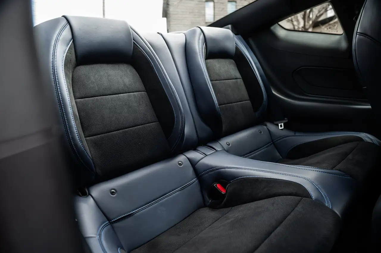 Ford Mustang - Image 14
