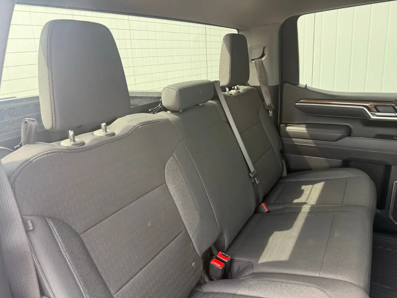 Chevrolet Silverado 1500 - Image 17