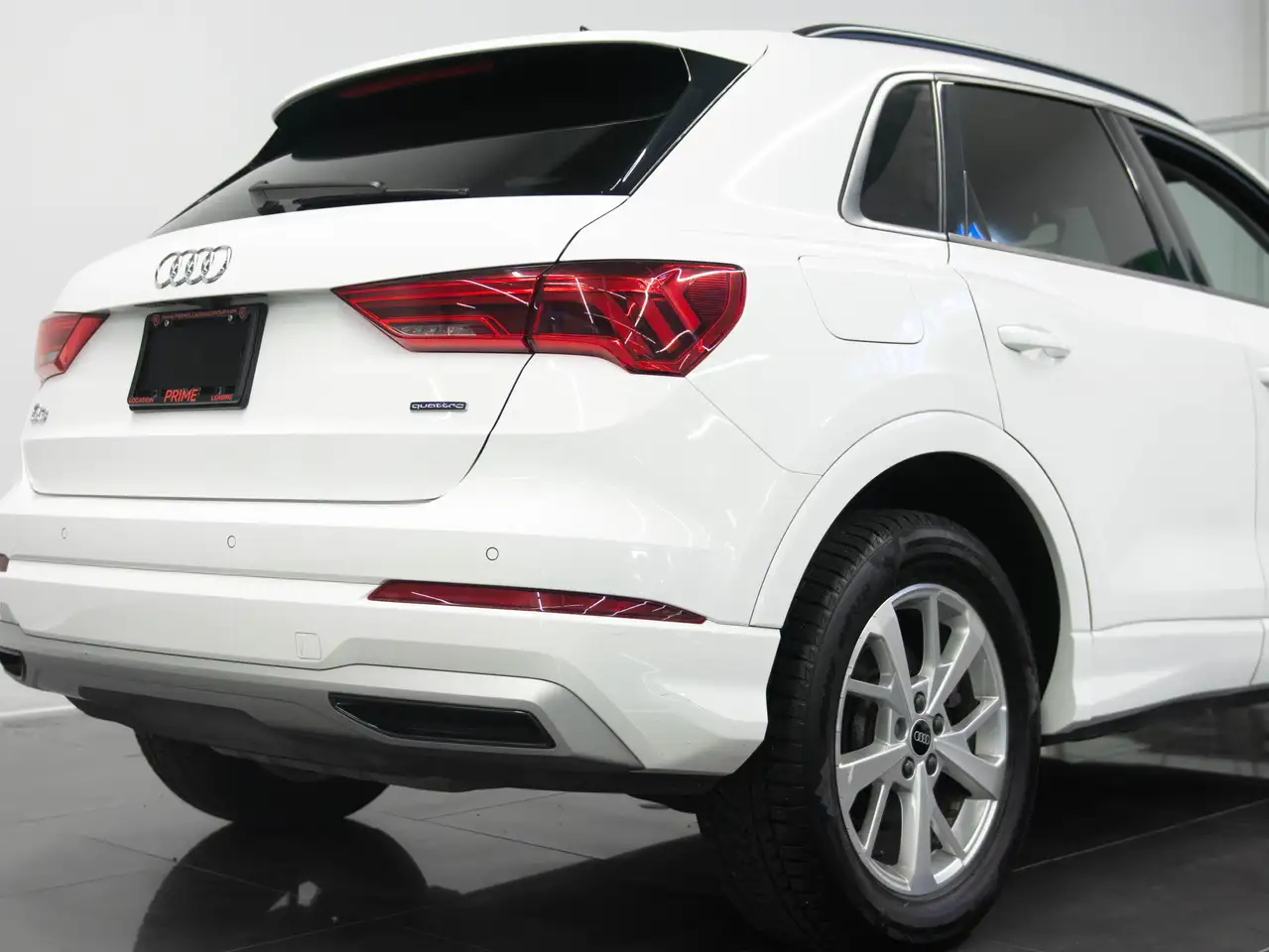 Audi Q3 - Image 3