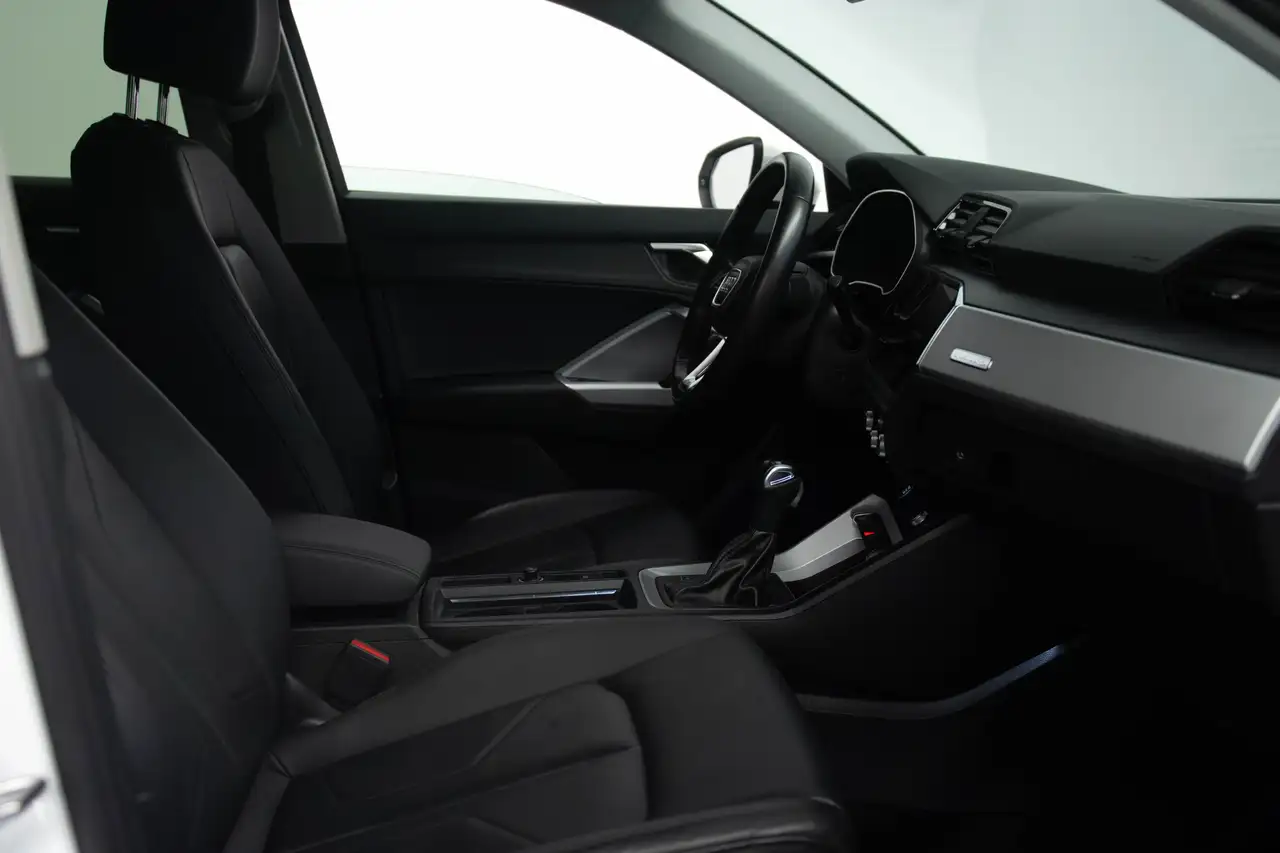 Audi Q3 - Image 5
