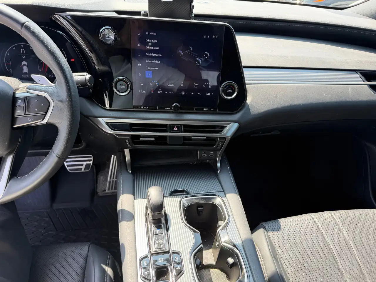 Lexus RX - Image 20