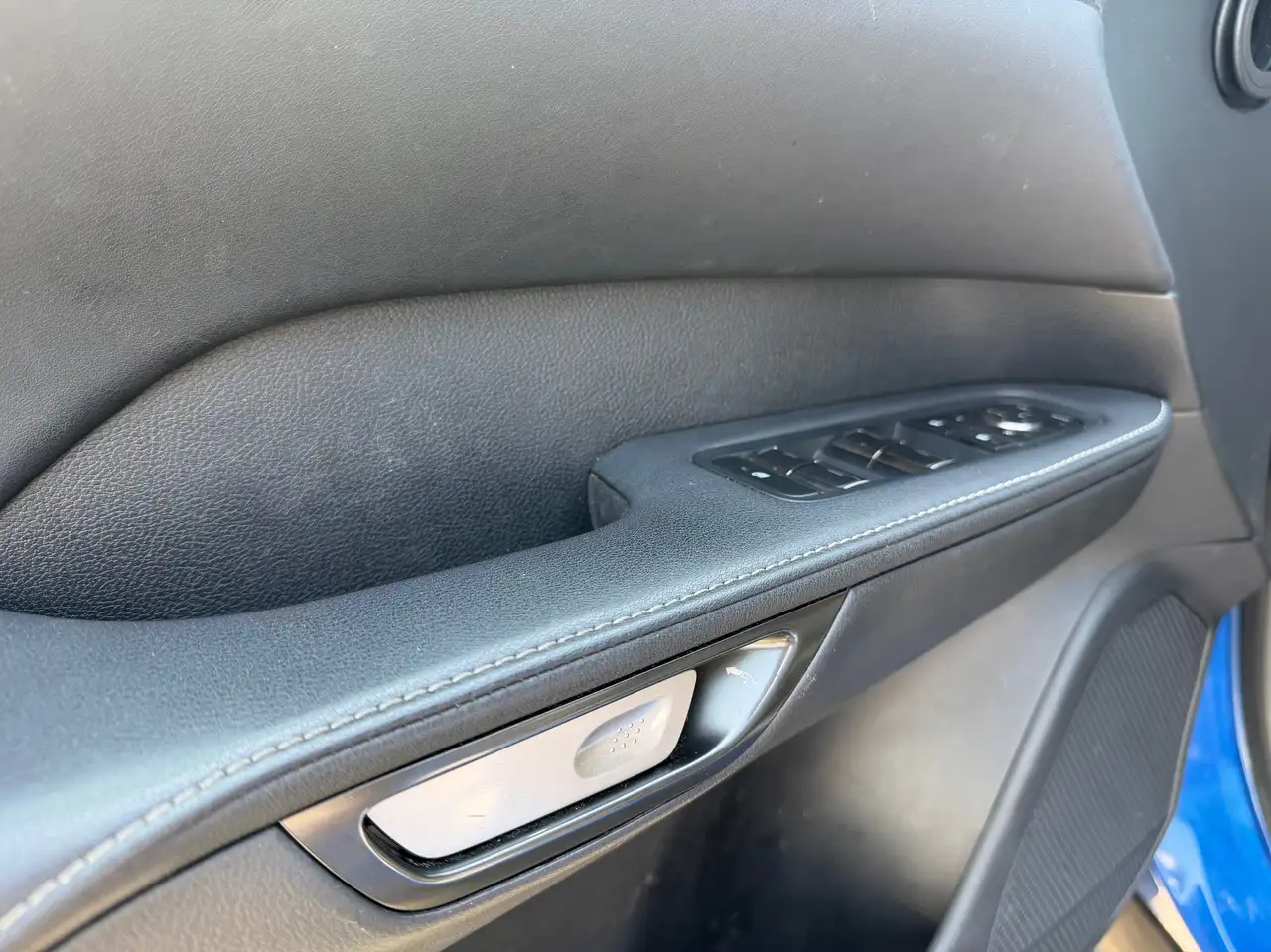 Lexus RX - Image 16