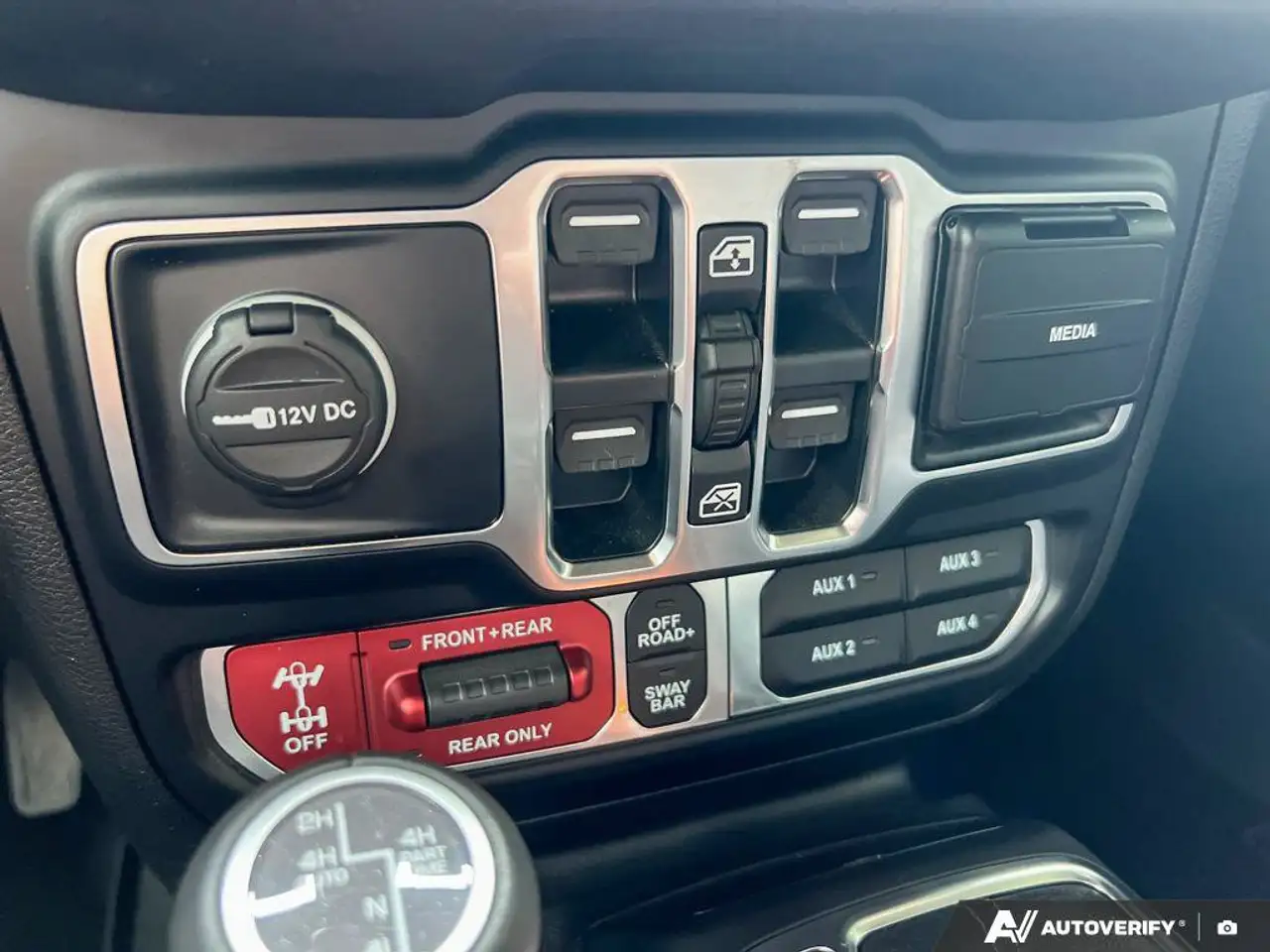 Jeep Wrangler - Image 22