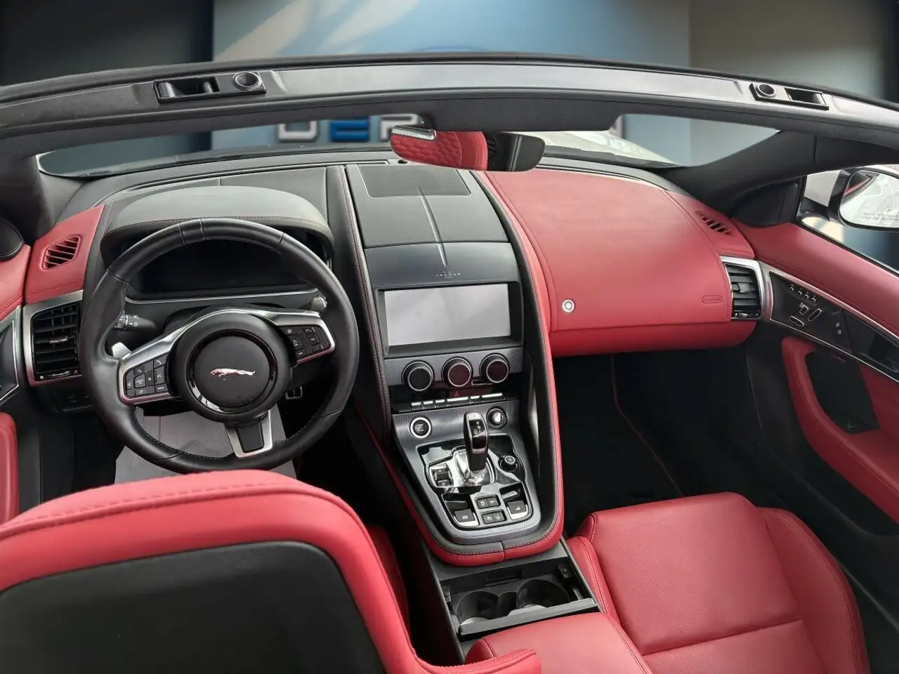 Jaguar F-Type - Image 9