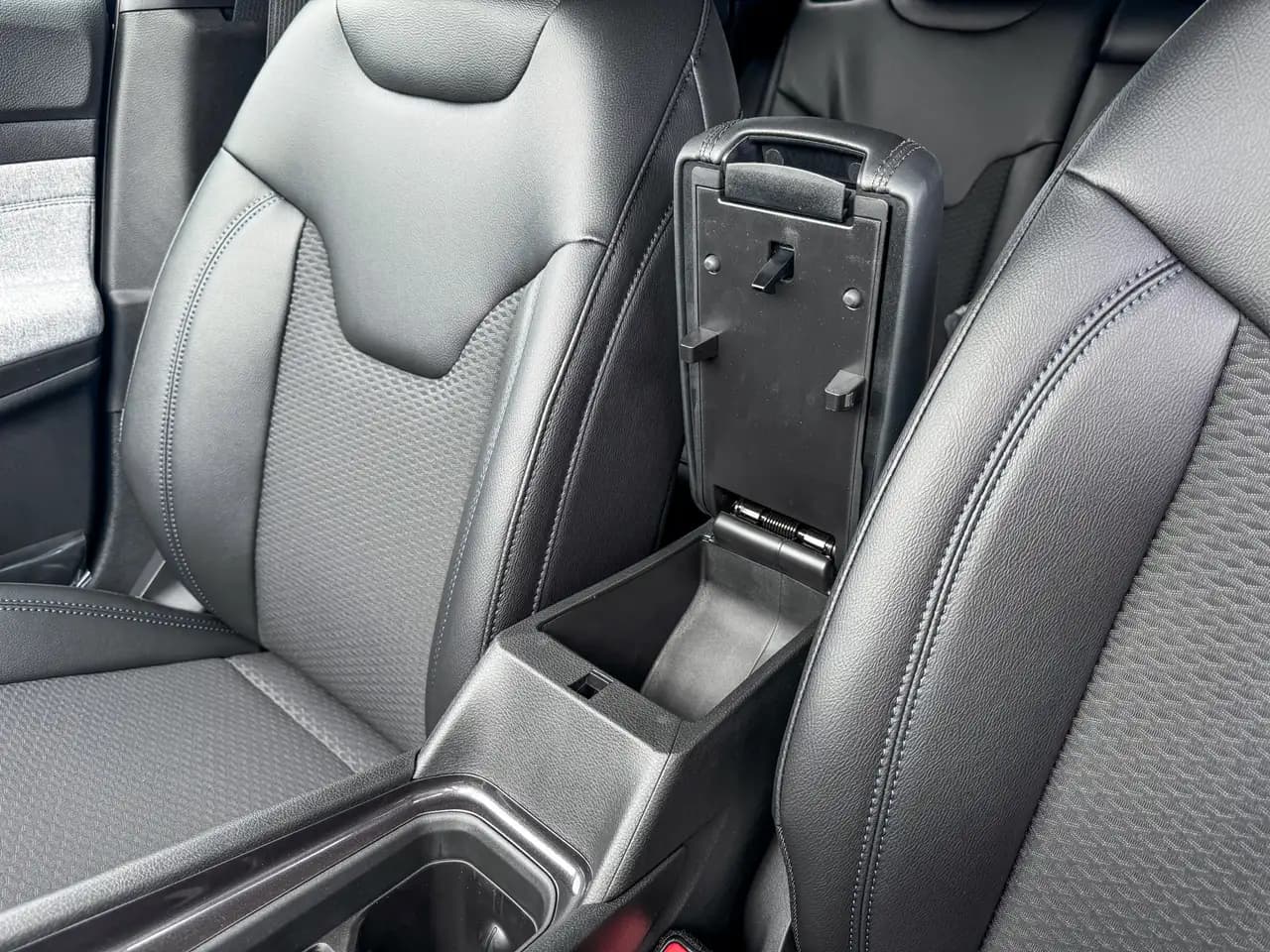 Jeep Compass - Image 24