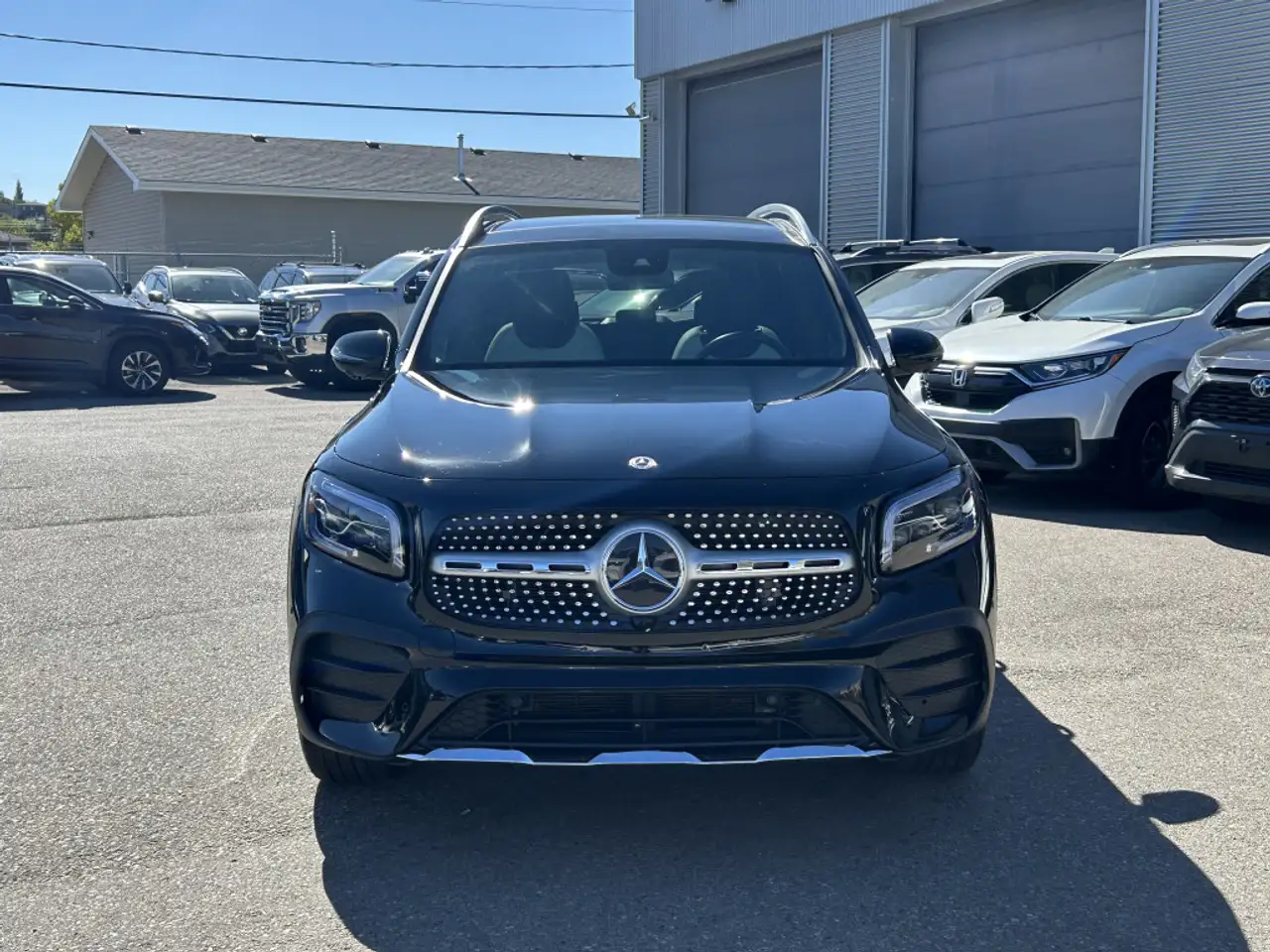 Mercedes-Benz GLB - Image 11