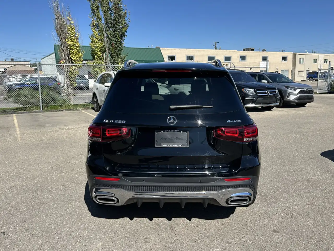 Mercedes-Benz GLB - Image 18