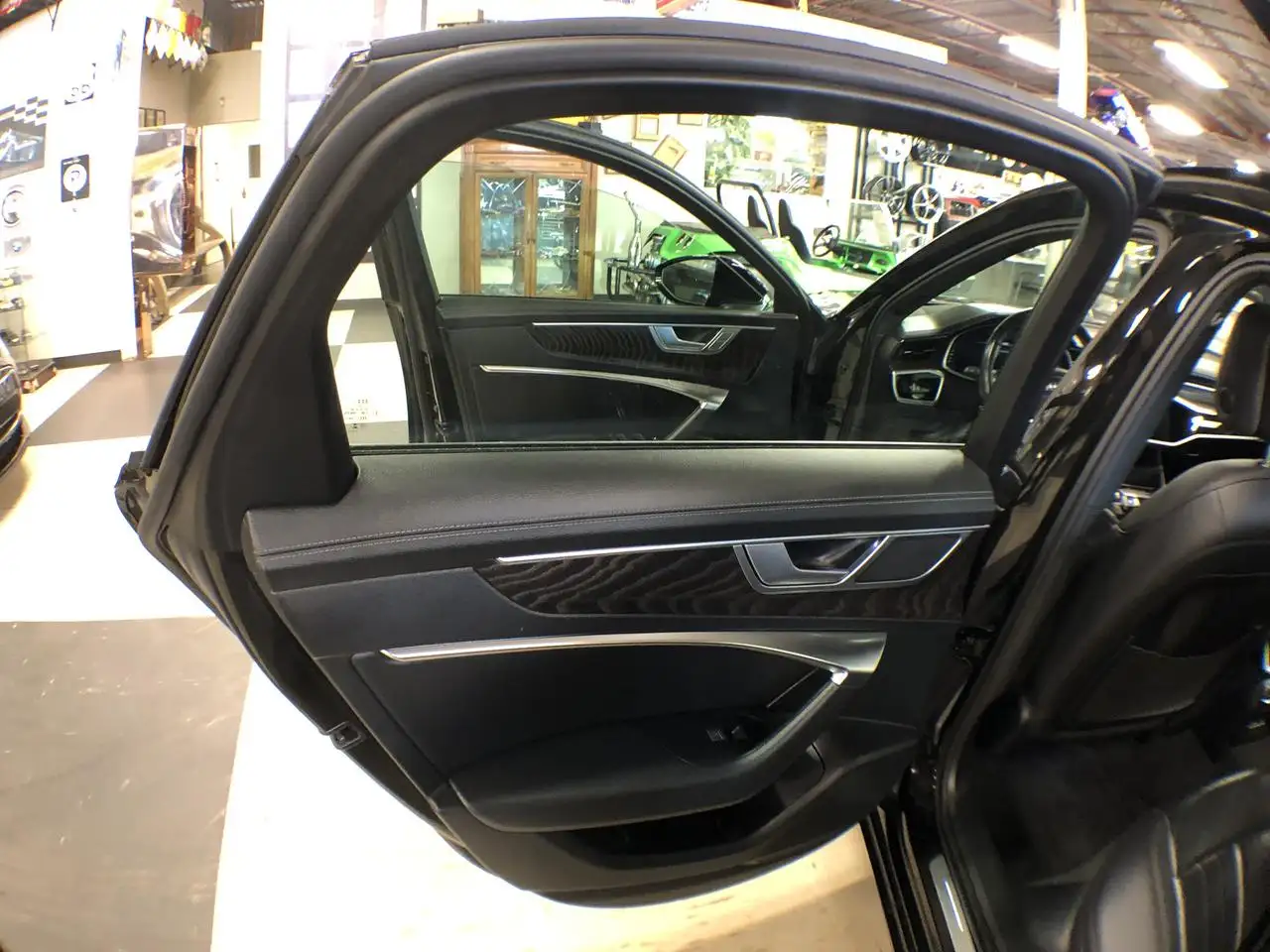Audi A6 - Image 29