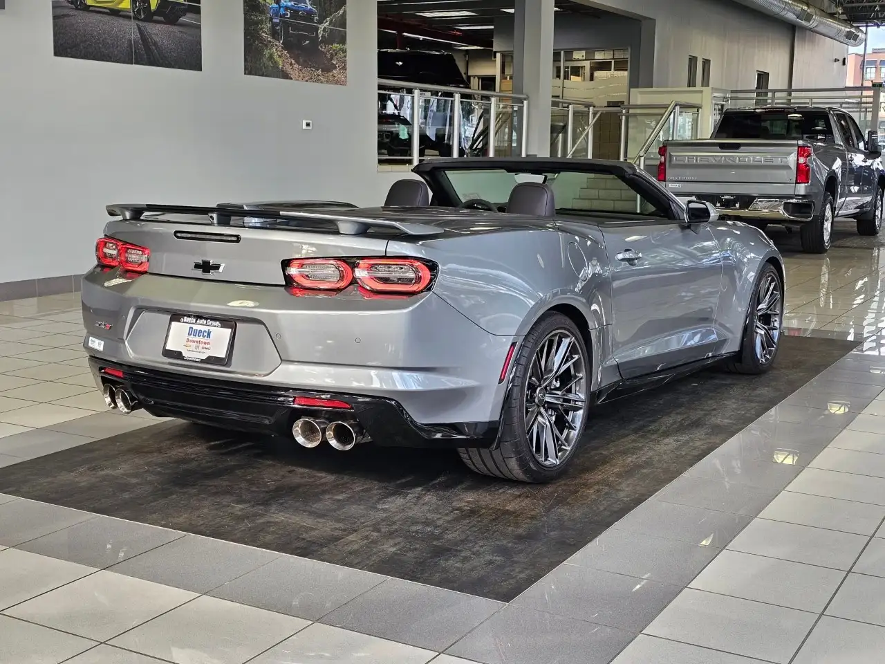 Chevrolet Camaro - Image 9