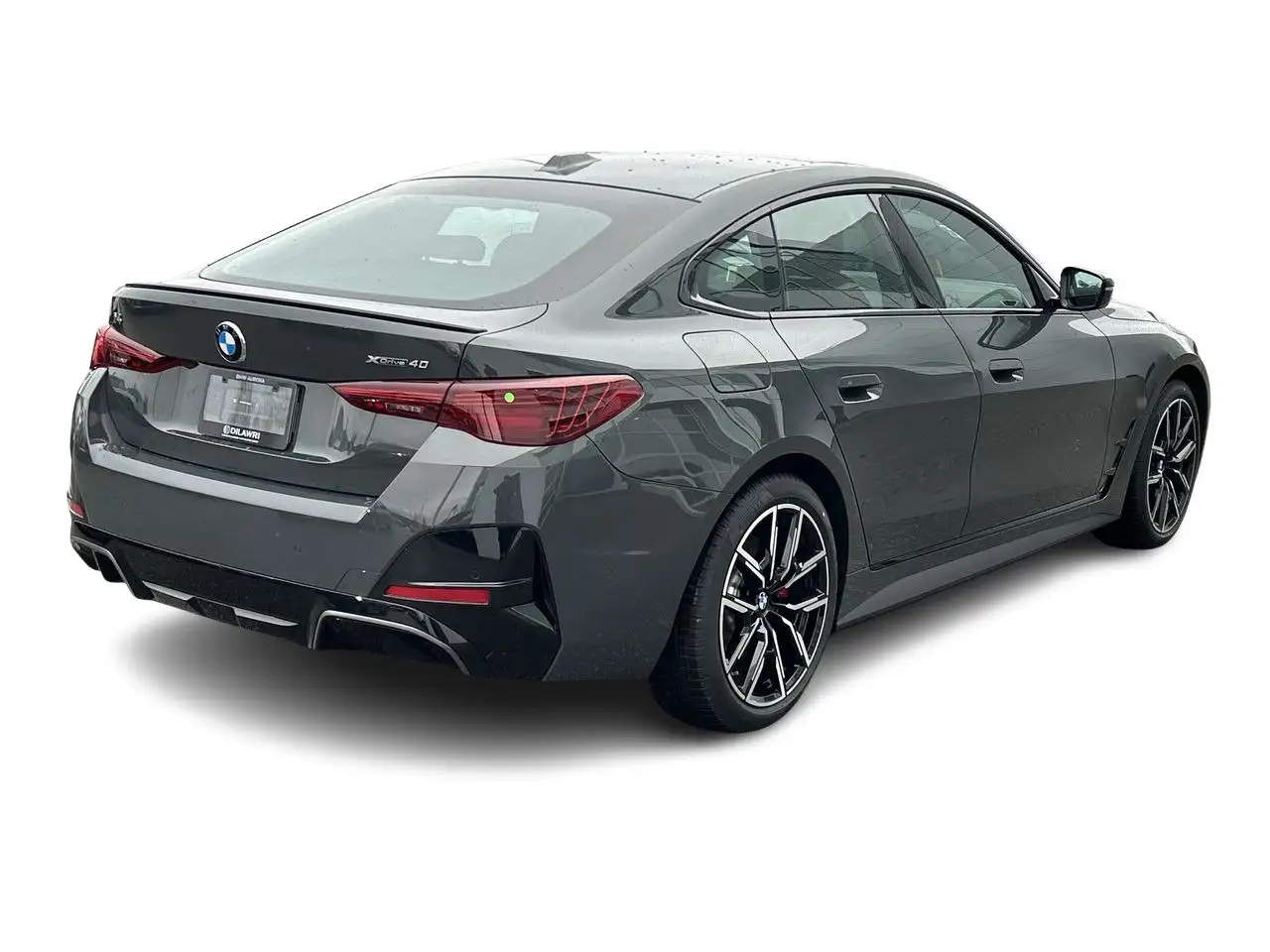 BMW i4 - Image 14