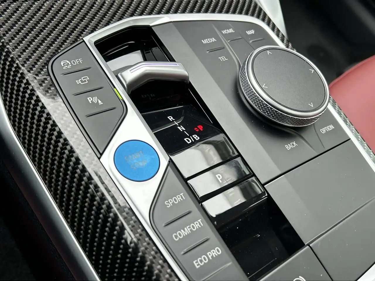 BMW i4 - Image 28