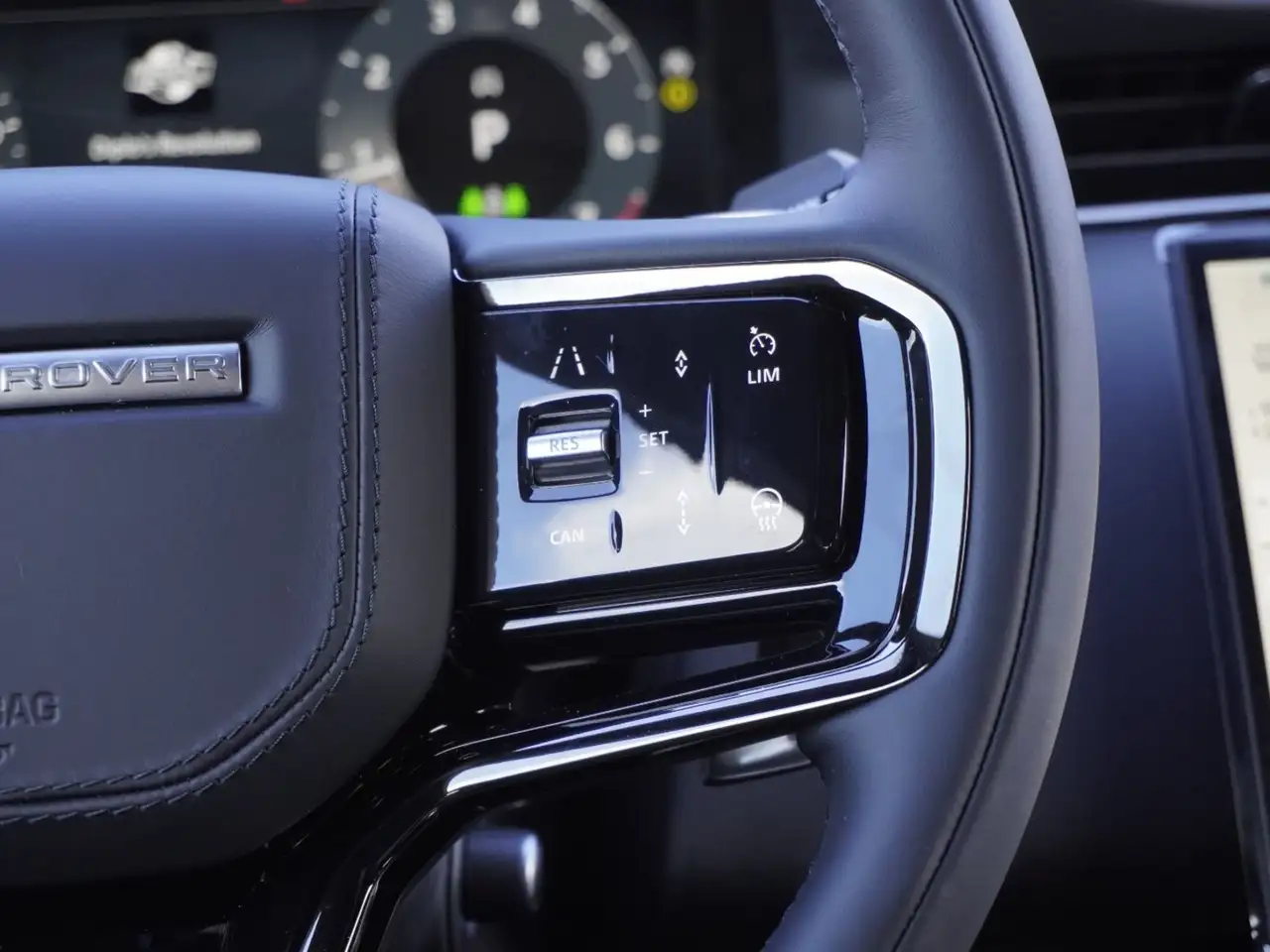 Land Rover Range Rover Evoque - Image 14