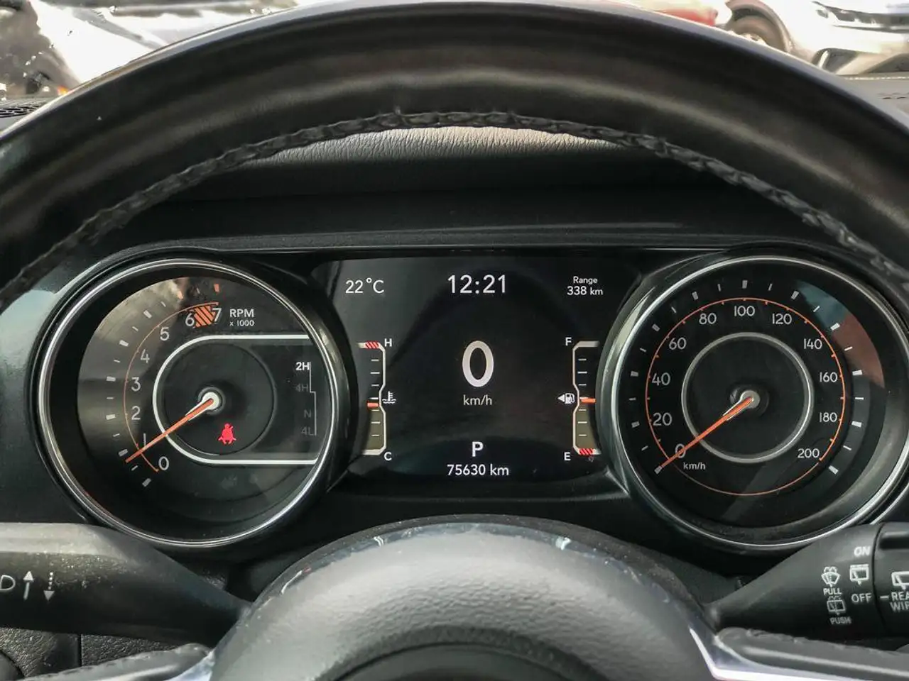 Jeep Wrangler - Image 17