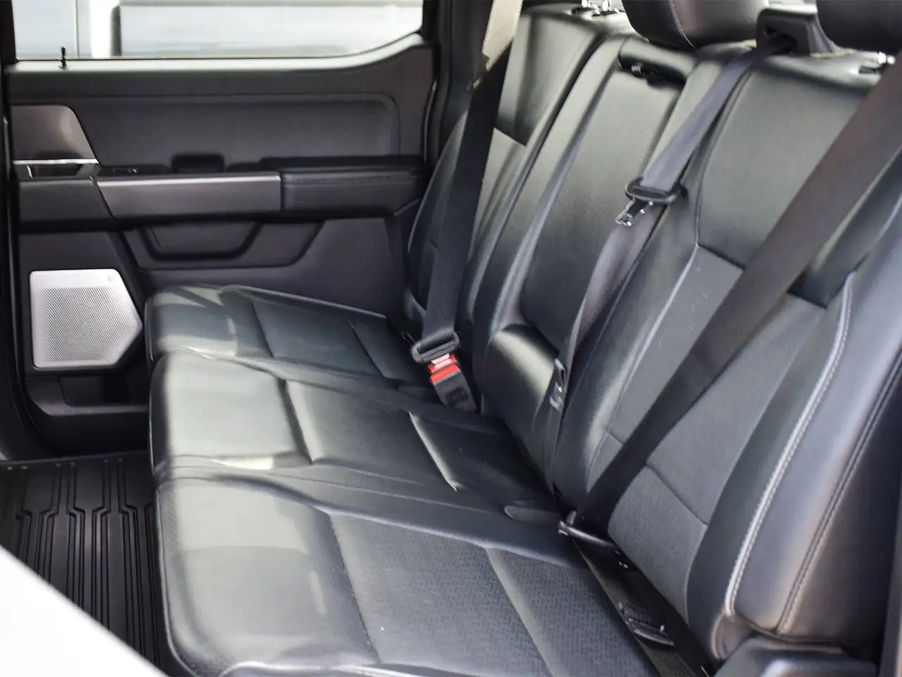 Ford F-150 - Image 16