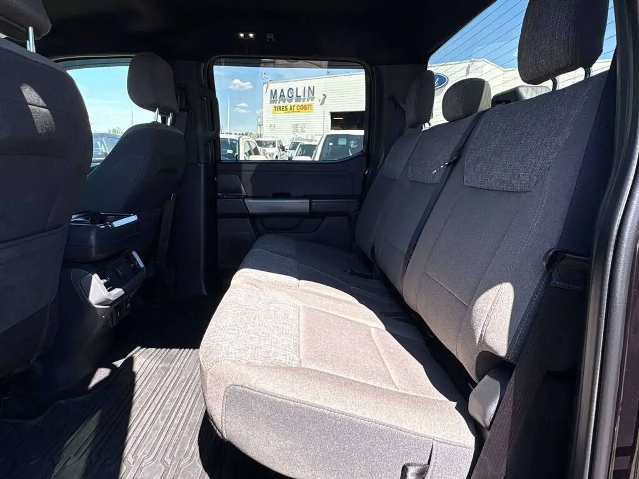 Ford F-150 - Image 29