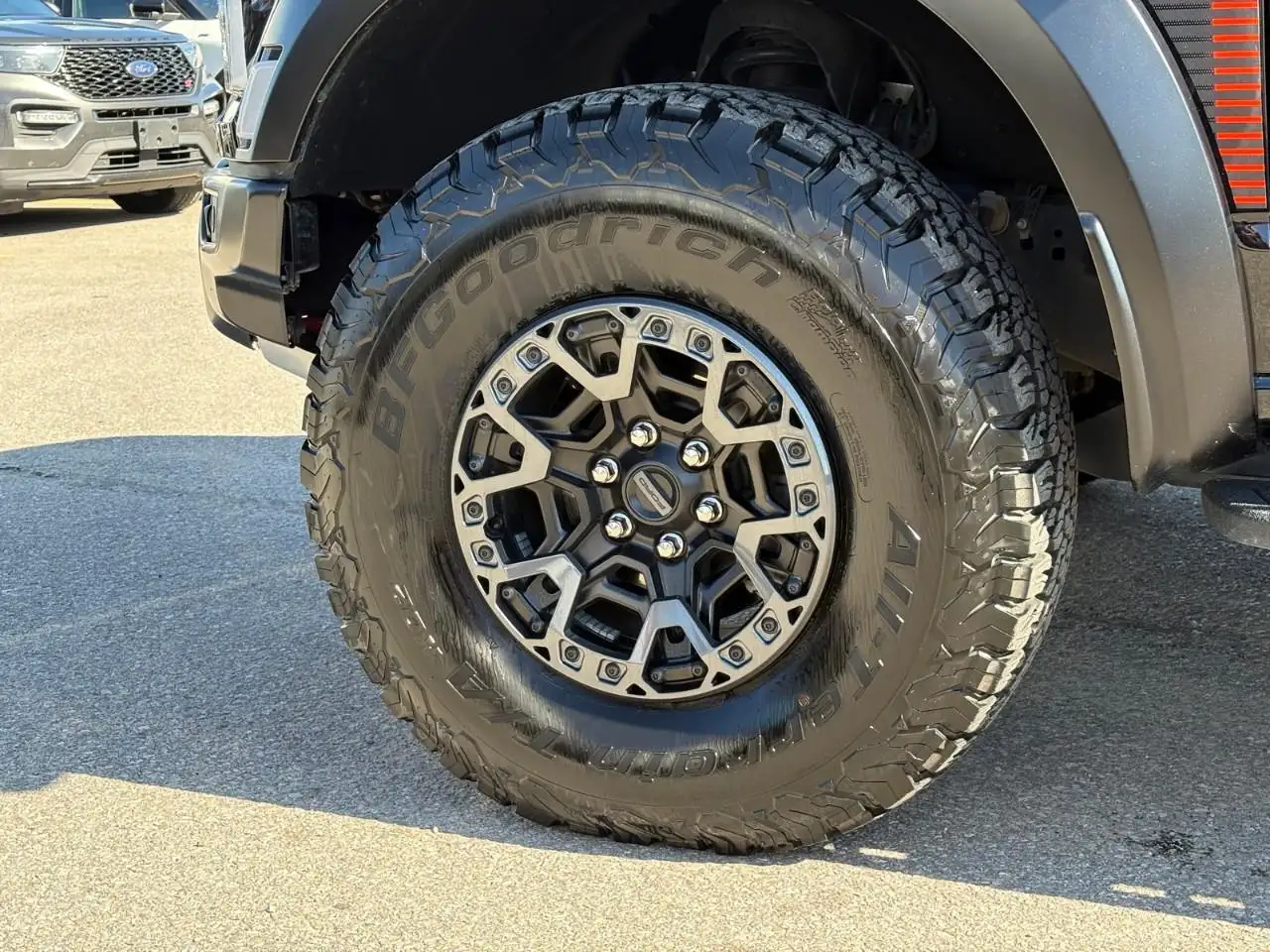 Ford F-150 - Image 10