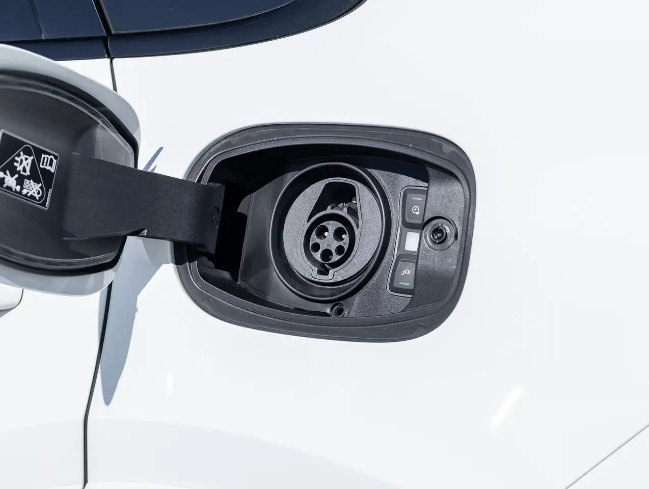 Porsche Cayenne - Image 9