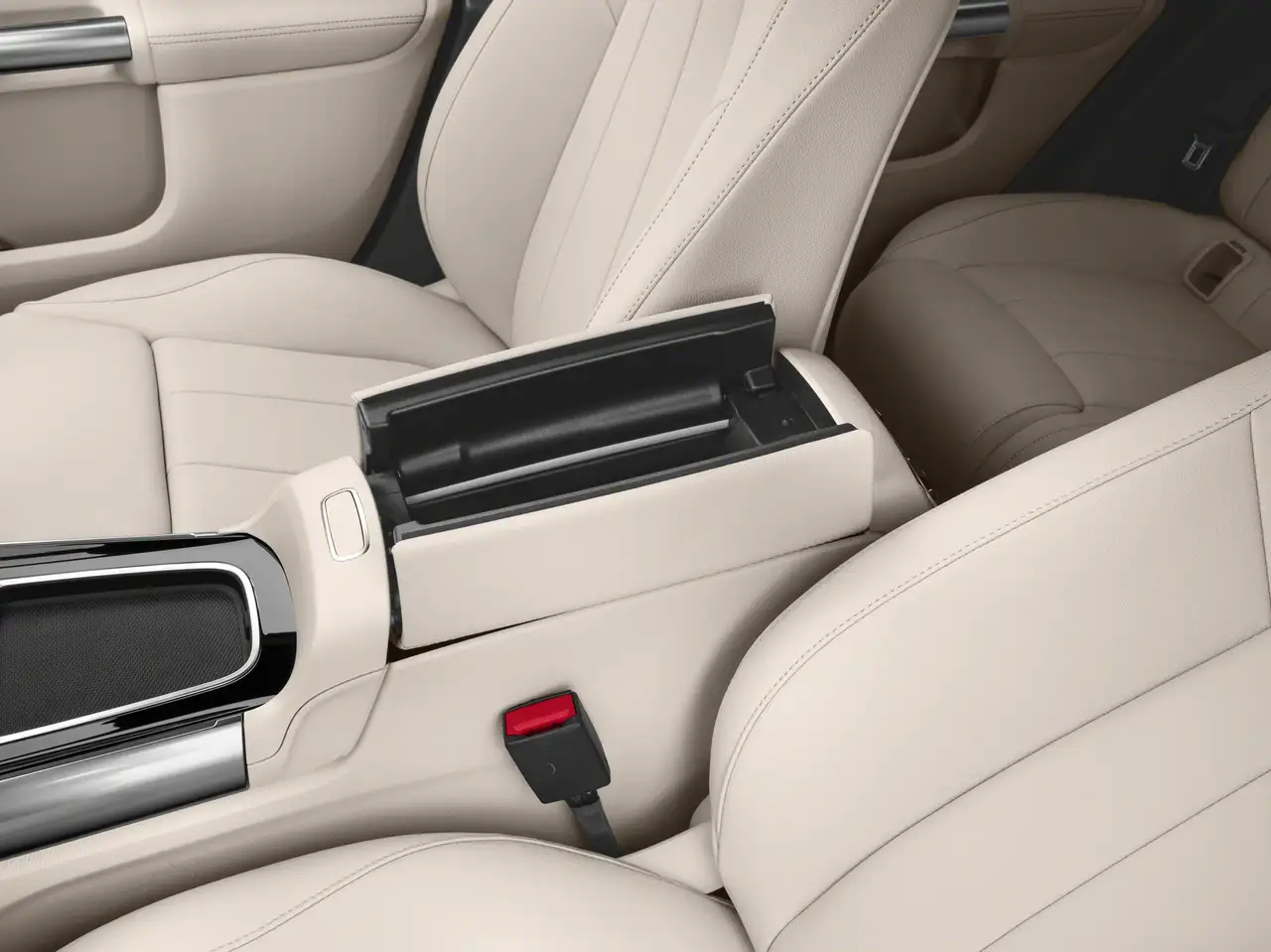 Mercedes-Benz GLA - Image 10