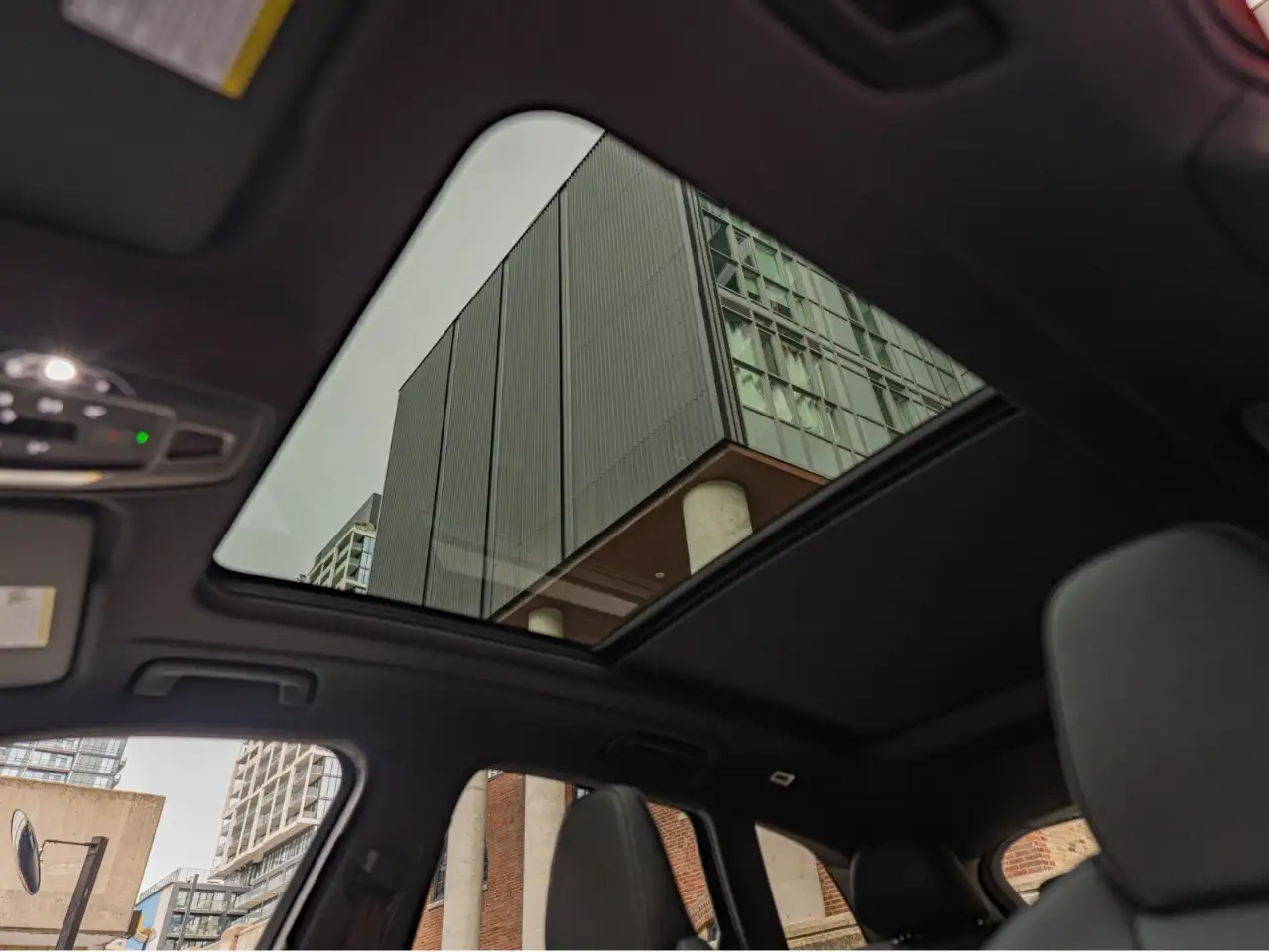 Audi SQ5 - Image 27