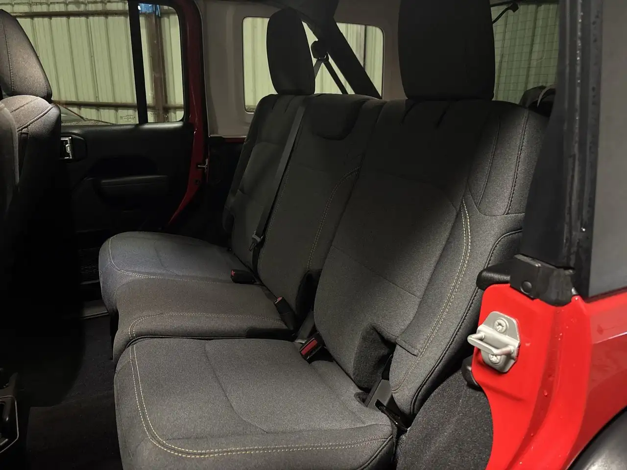 Jeep Wrangler - Image 32