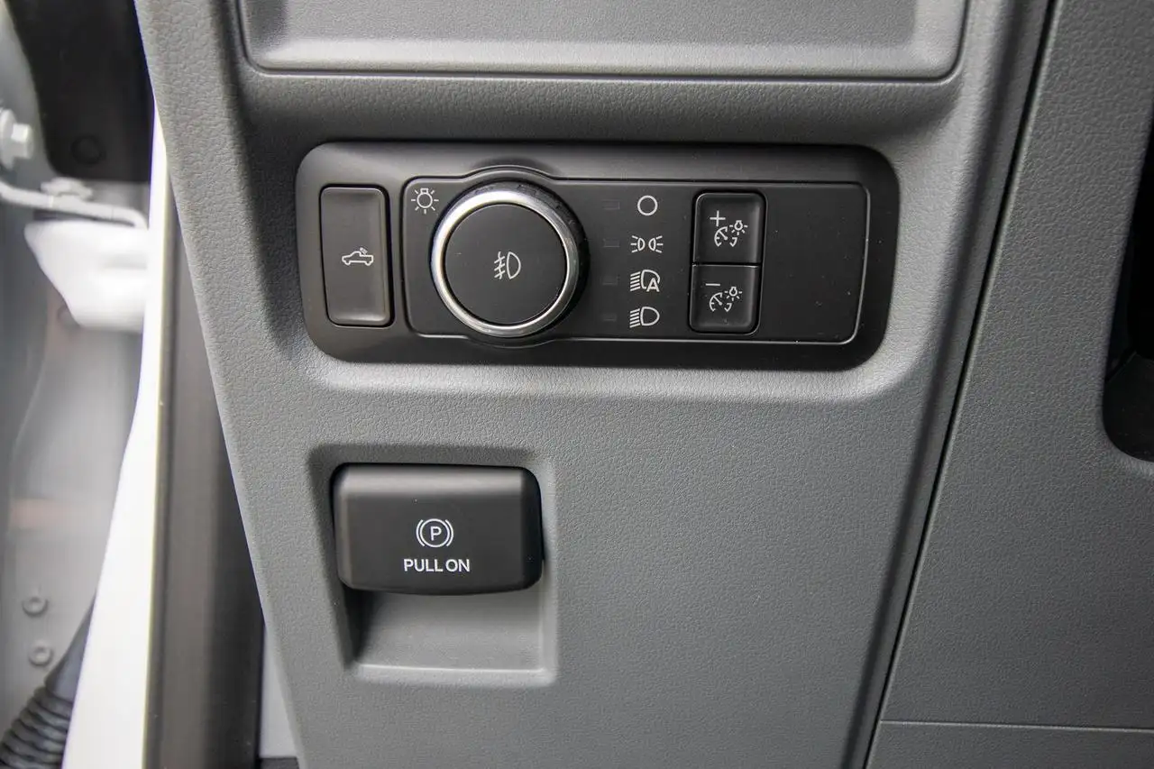 Ford F-150 - Image 13