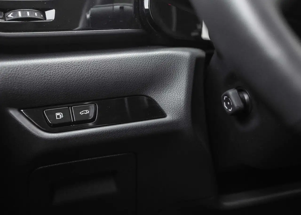 Lexus NX 350 - Image 12