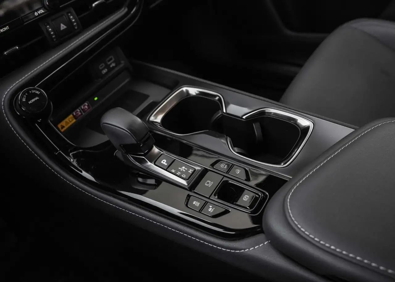 Lexus NX 350 - Image 27