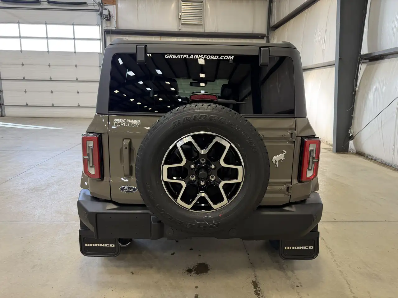 Ford Bronco - Image 6