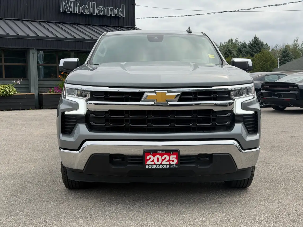 Chevrolet Silverado 1500 - Image 11