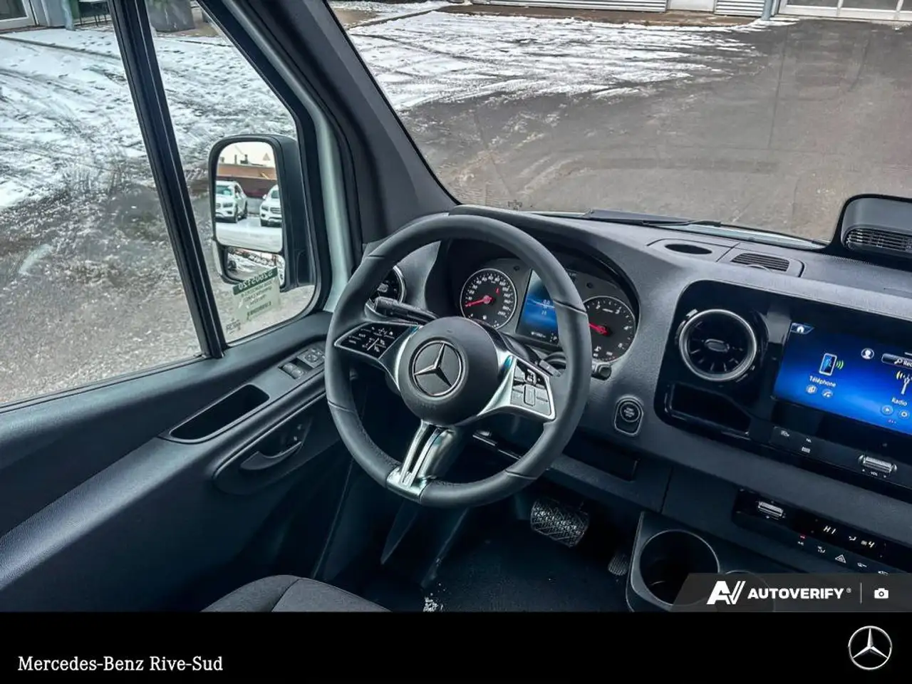Mercedes-Benz Sprinter - Image 9