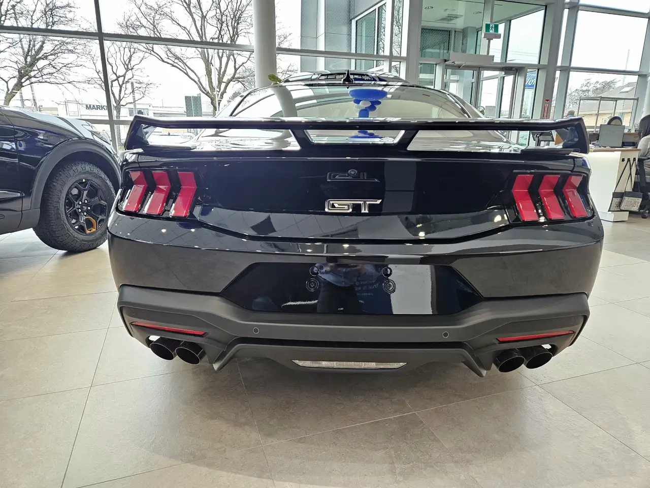 Ford Mustang - Image 5