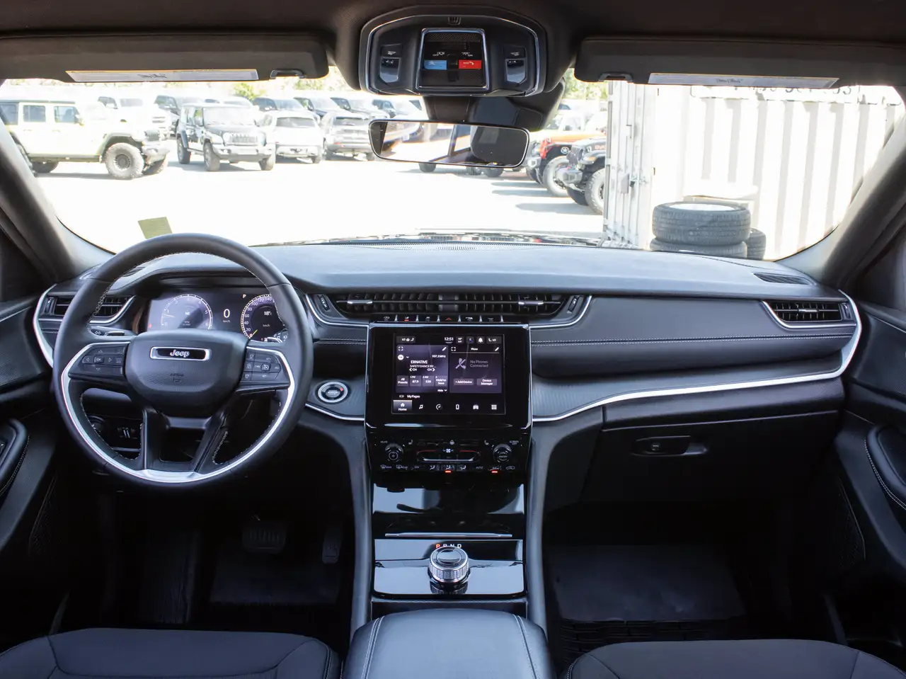 Jeep Grand Cherokee - Image 4