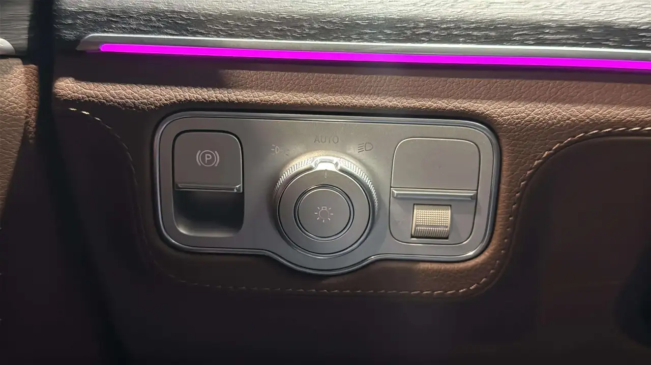 Mercedes-Benz GLE - Image 19