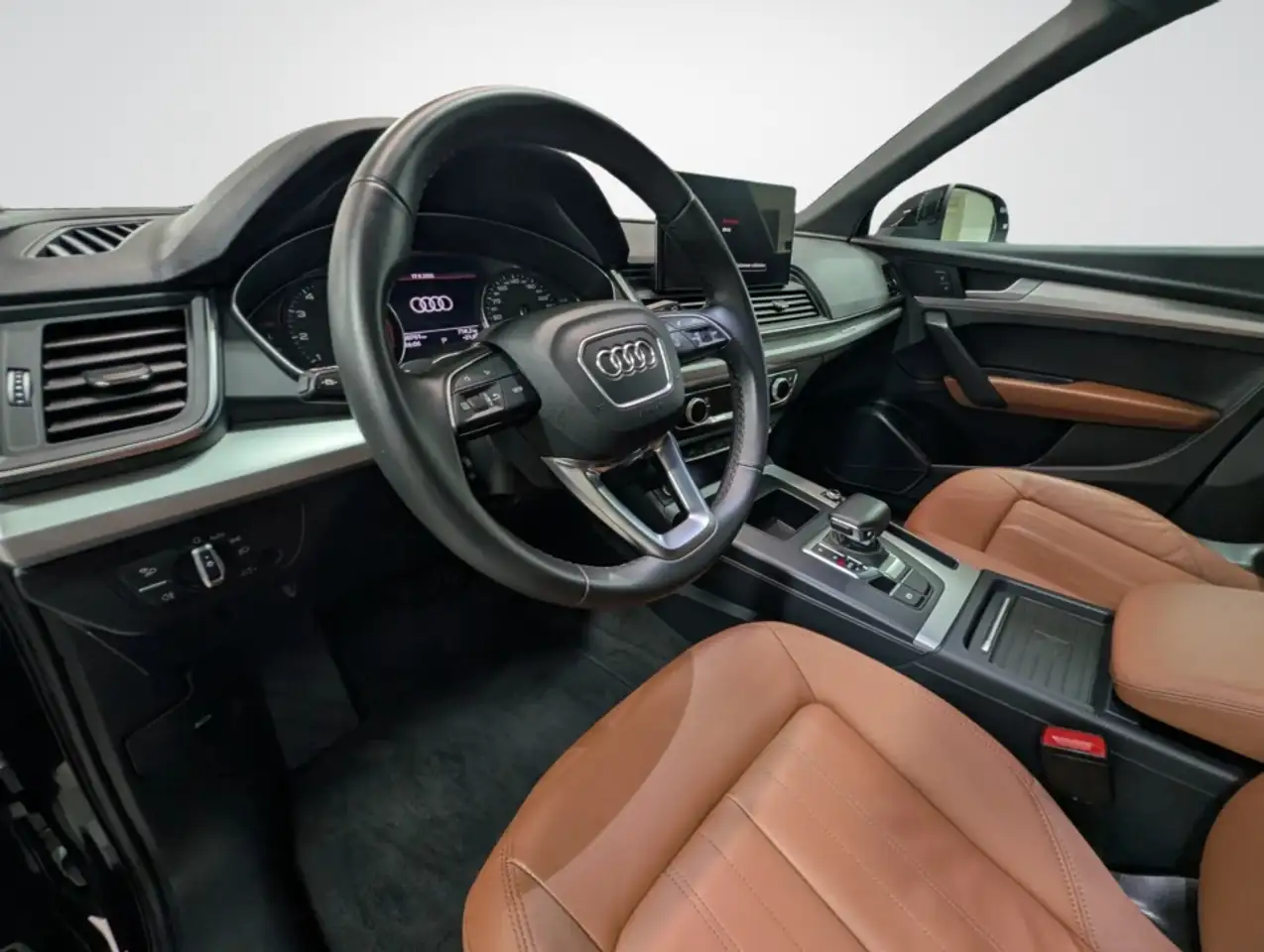 Audi Q5 - Image 9