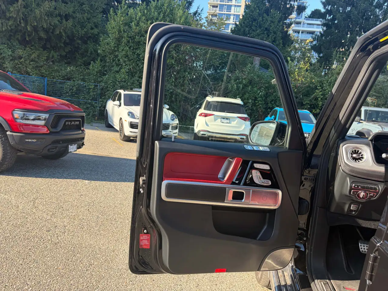 Mercedes-Benz G-Class - Image 9