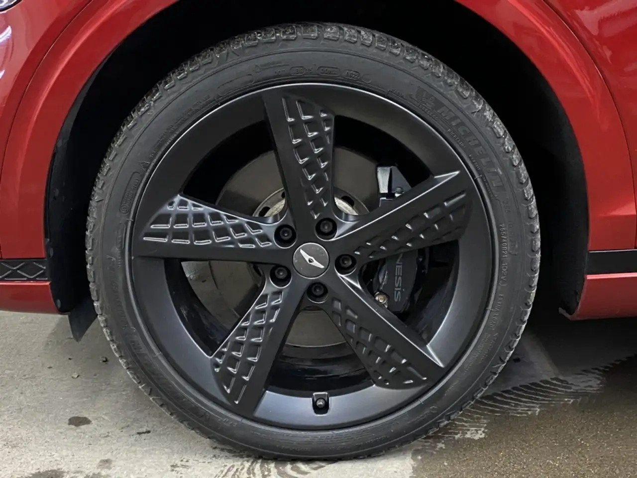 Genesis GV70 - Image 11
