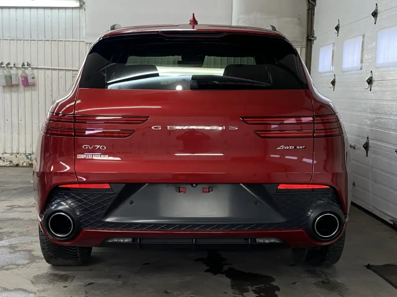 Genesis GV70 - Image 6