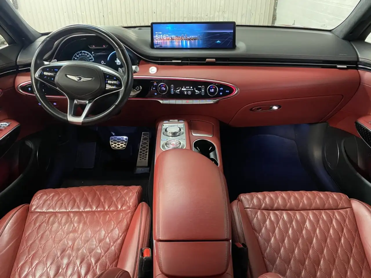Genesis GV70 - Image 21