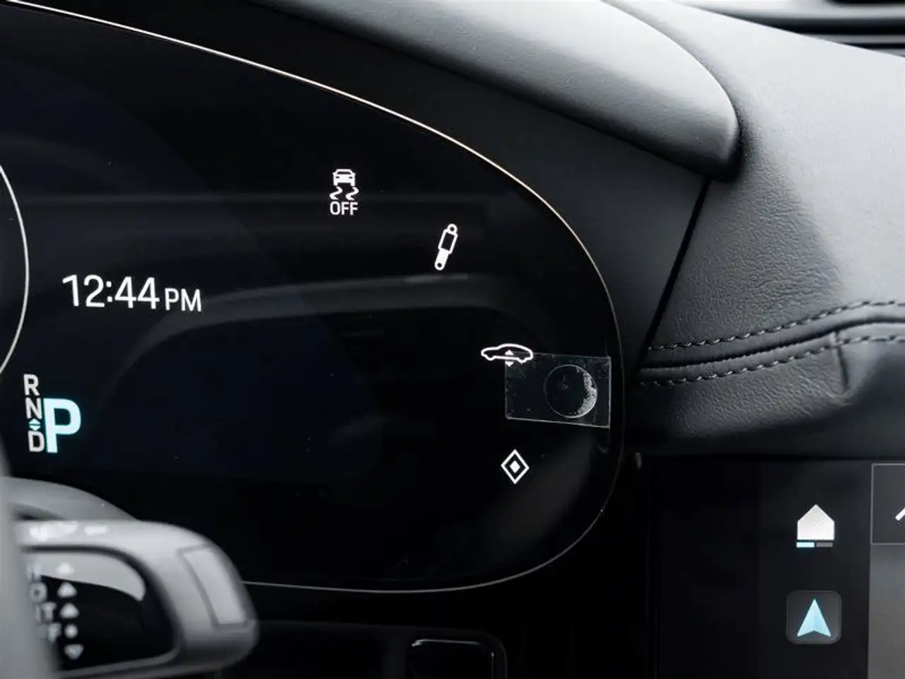 Porsche Taycan - Image 21