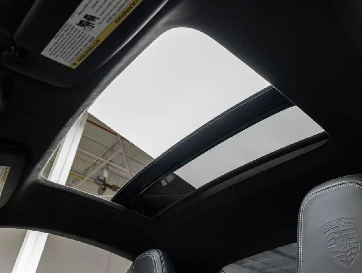 Porsche 911 - Image 45