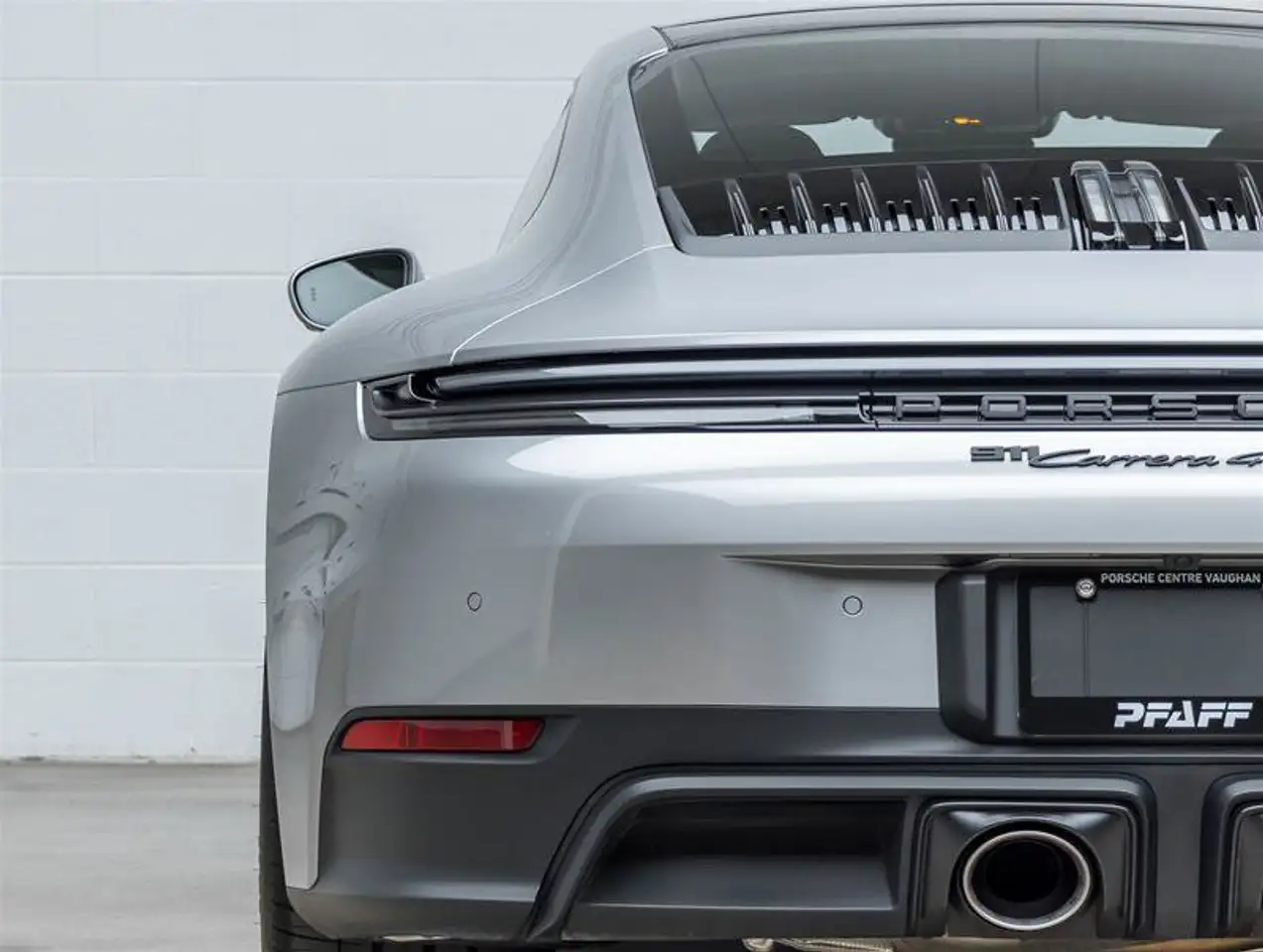 Porsche 911 - Image 15