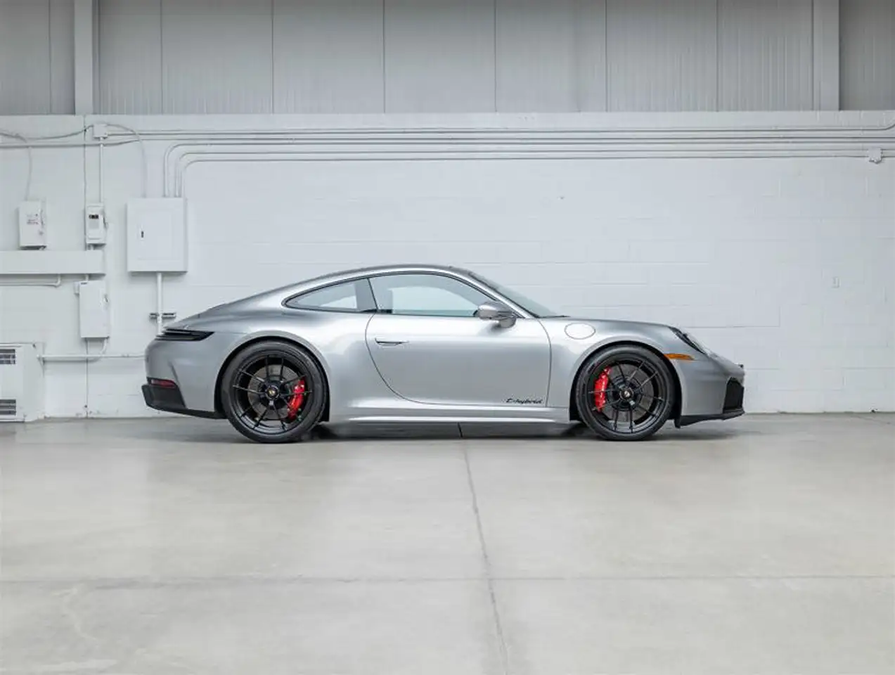 Porsche 911 - Image 21